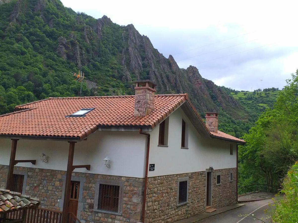 Casa Felisa Appartement Pola de Somiedo Buitenkant foto