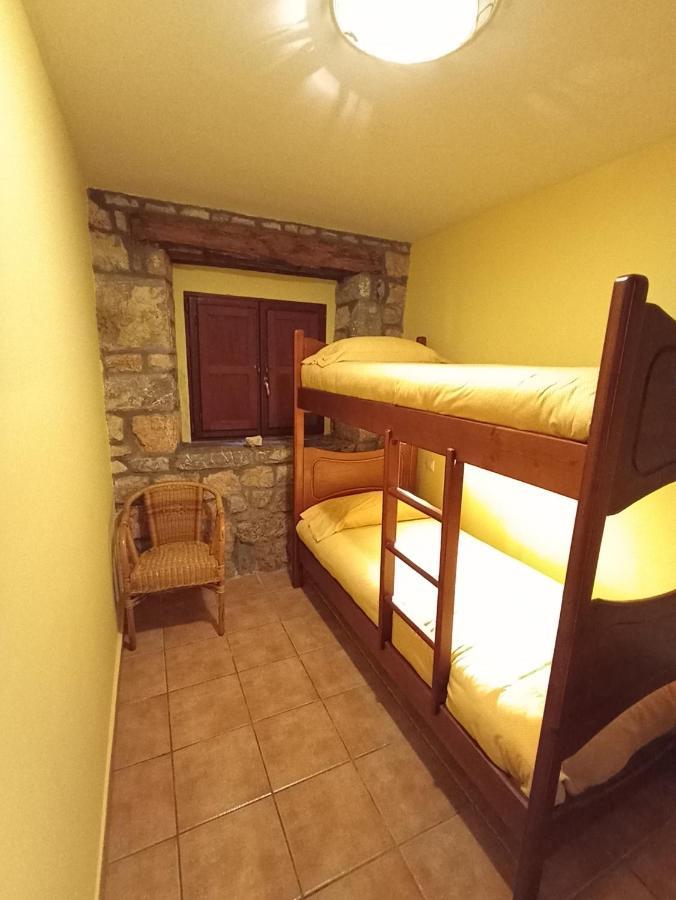 Casa Felisa Appartement Pola de Somiedo Buitenkant foto
